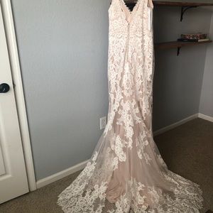 Wedding dress